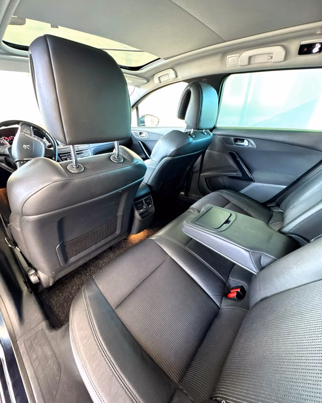 Peugeot 508 фото 12