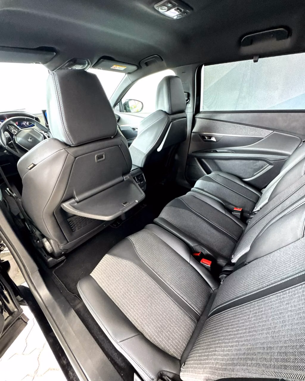 Peugeot 5008 фото 11