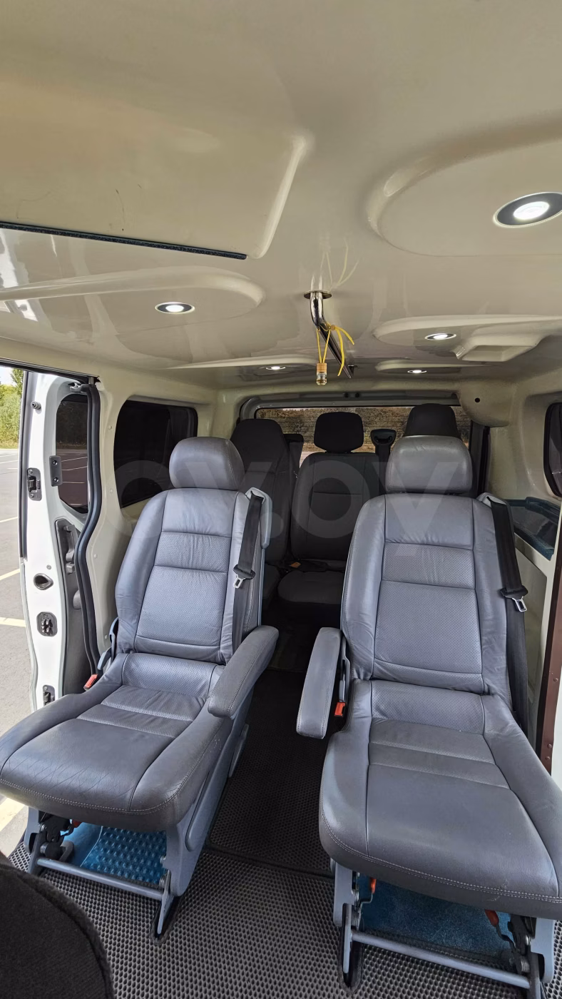 Opel Vivaro фото 13