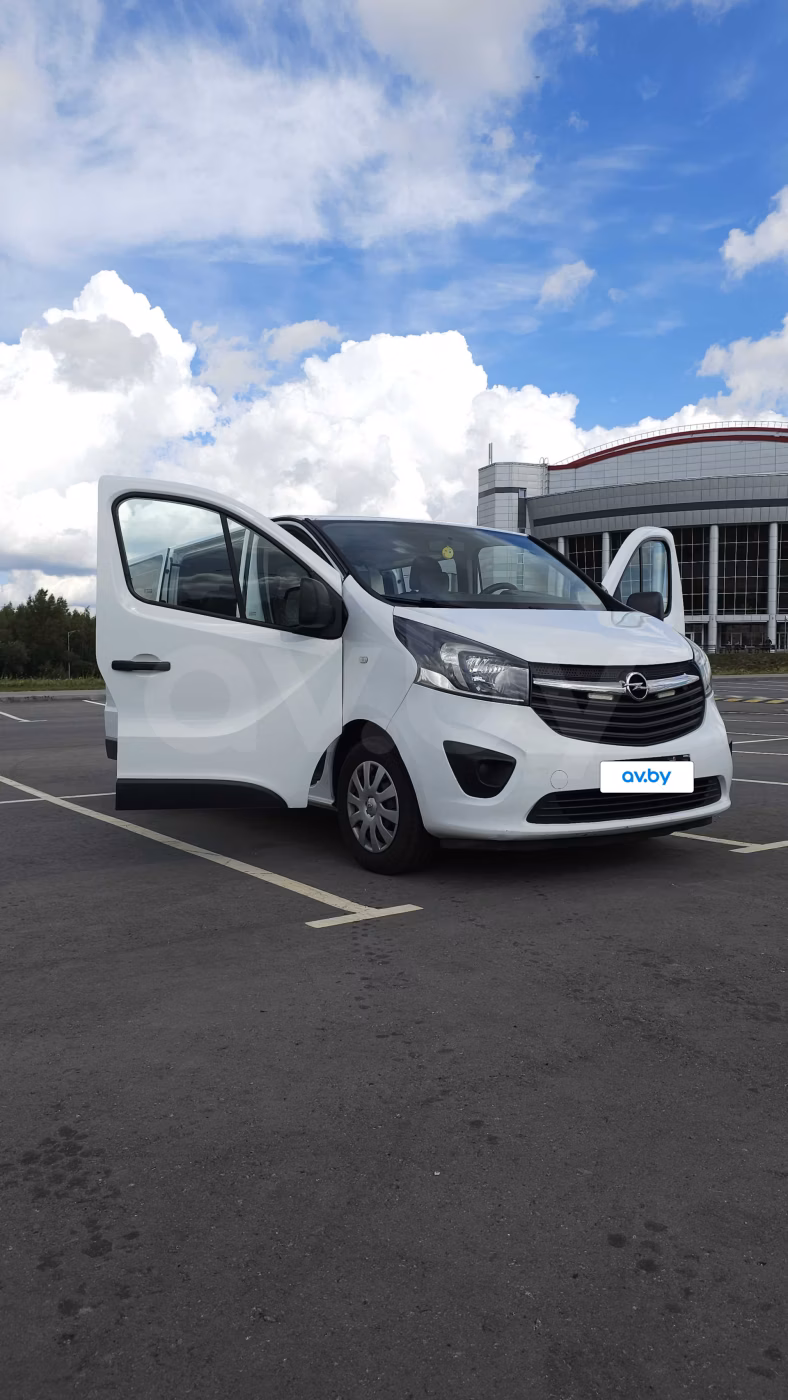 Opel Vivaro фото 7