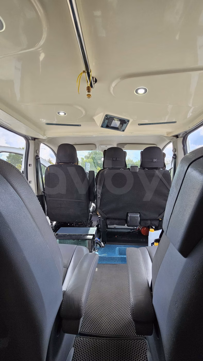 Opel Vivaro фото 14