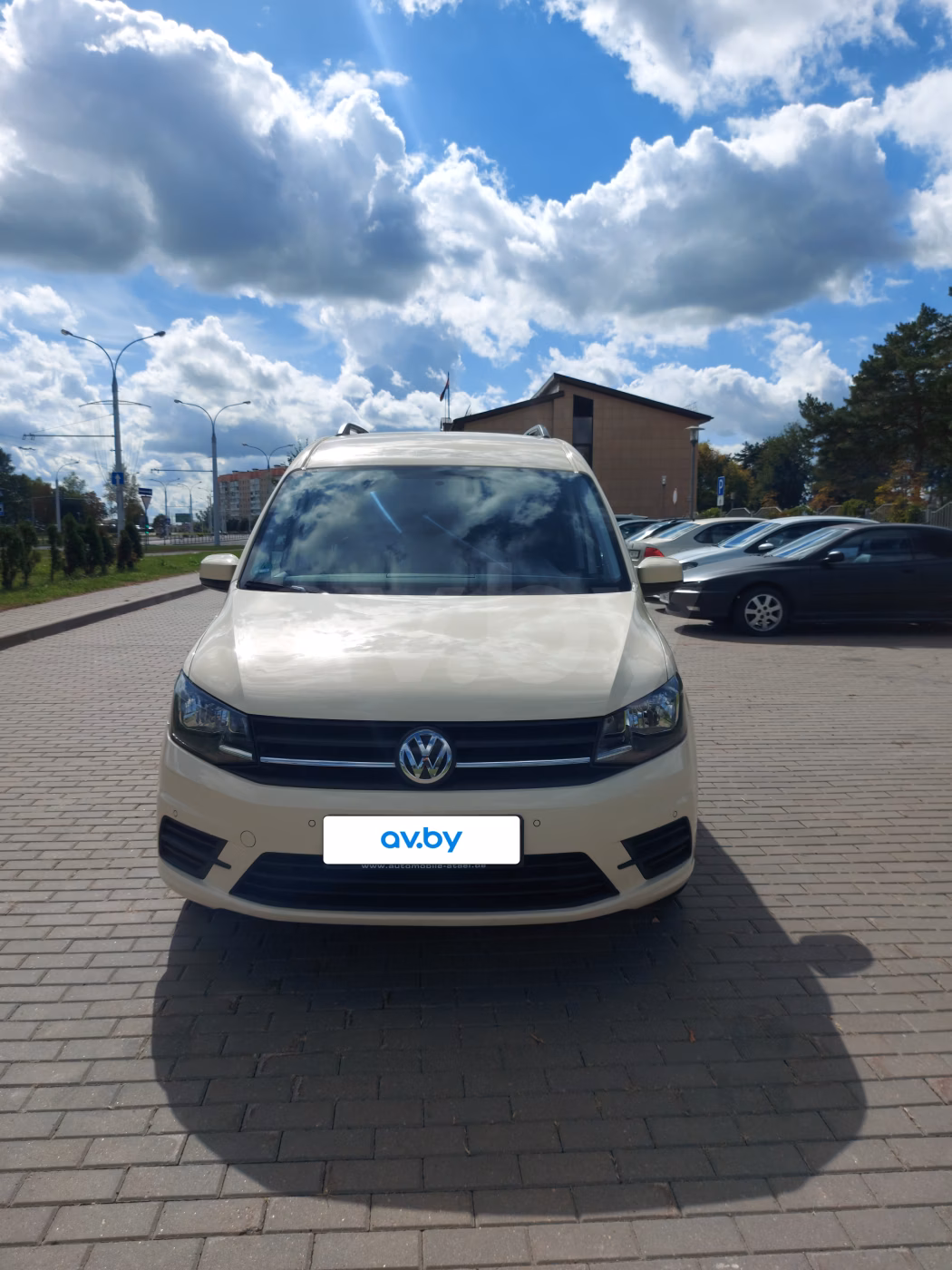 Volkswagen Caddy MAXI фото 2