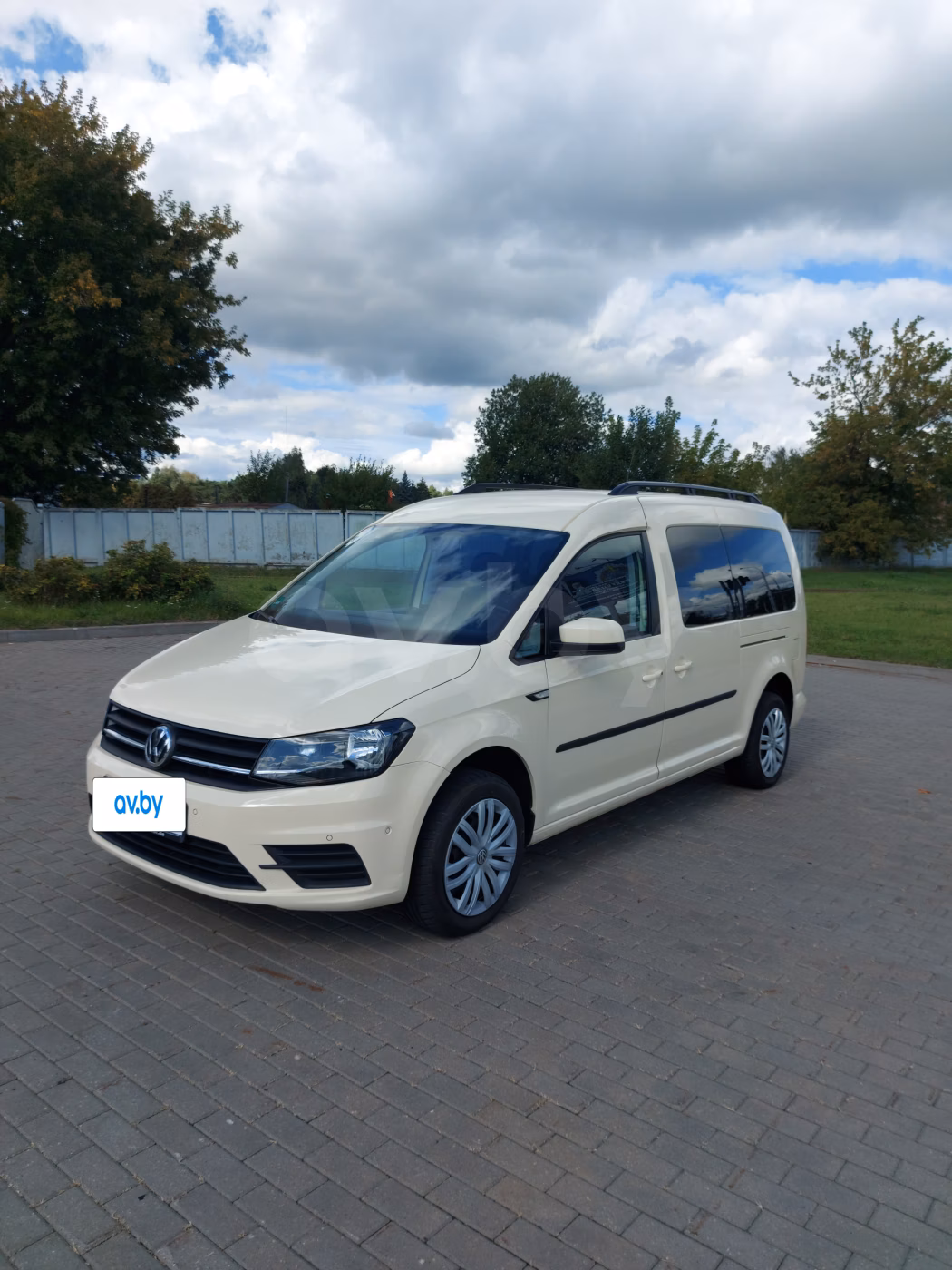 Volkswagen Caddy MAXI фото 3
