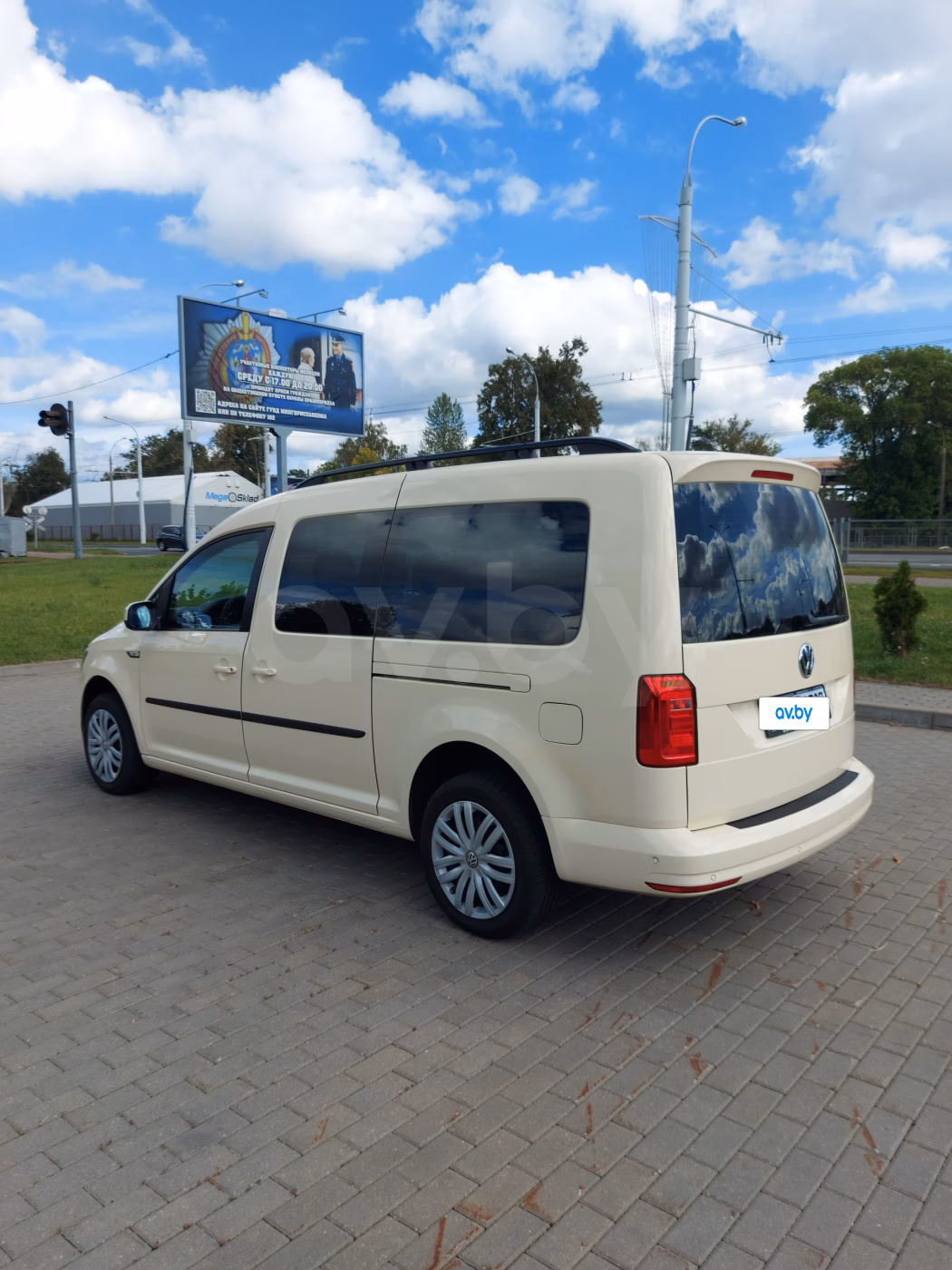 Volkswagen Caddy MAXI фото 6