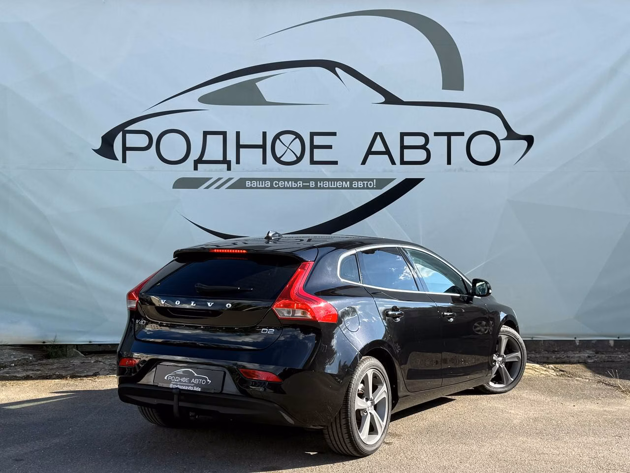 Volvo V40 фото 6