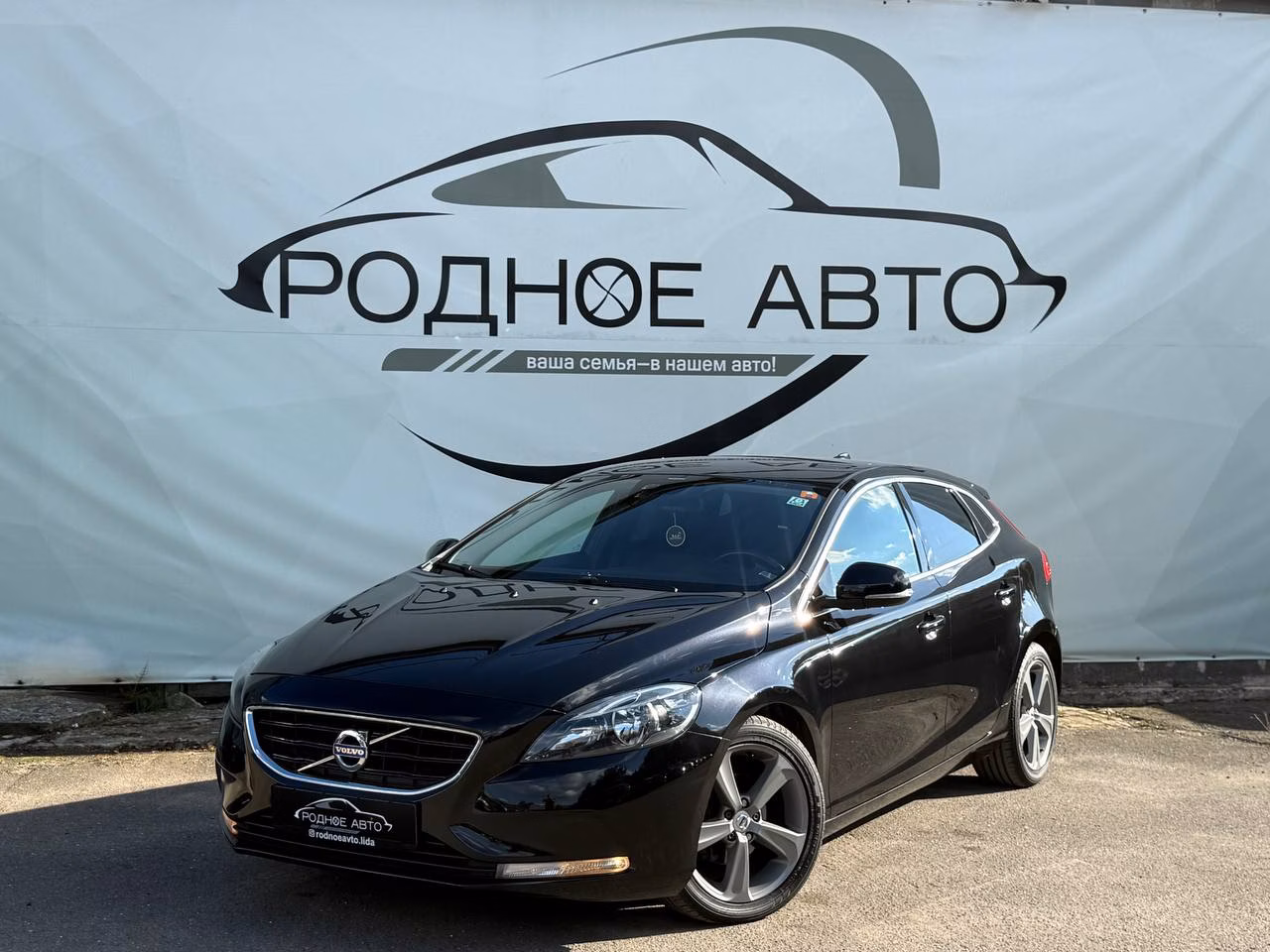 Volvo V40 фото 3