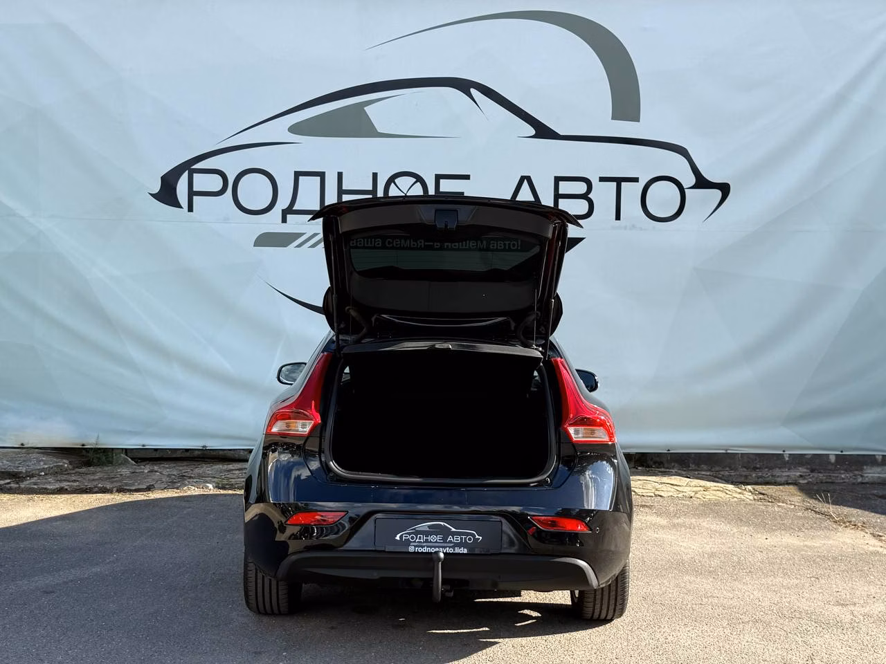 Volvo V40 фото 7