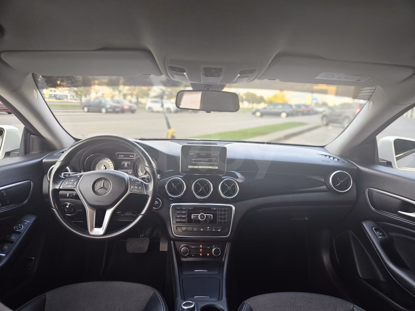 Mercedes-Benz CLA фото 8