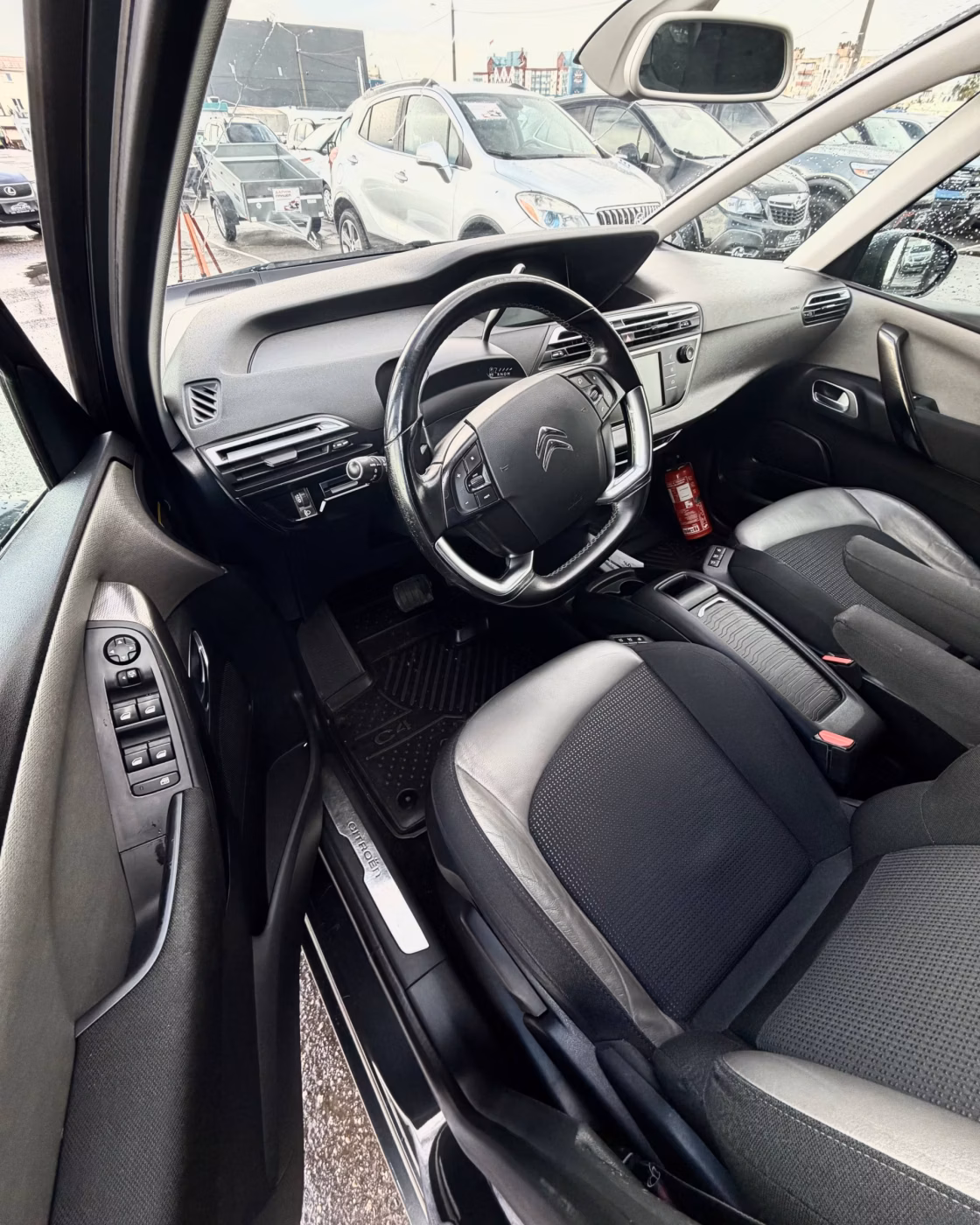 Citroen C4 Grand Picasso фото 9