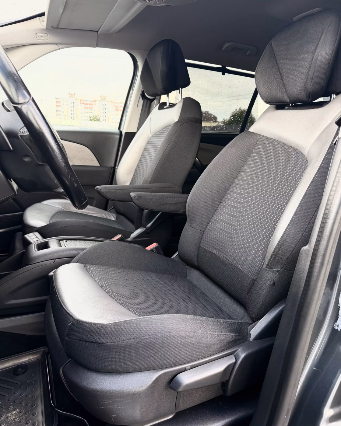 Citroen C4 Grand Picasso фото 10