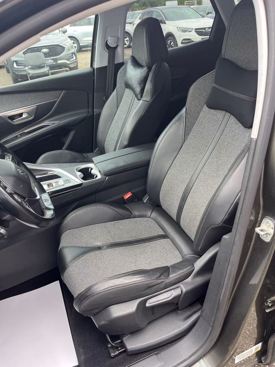 Peugeot 3008 фото 12