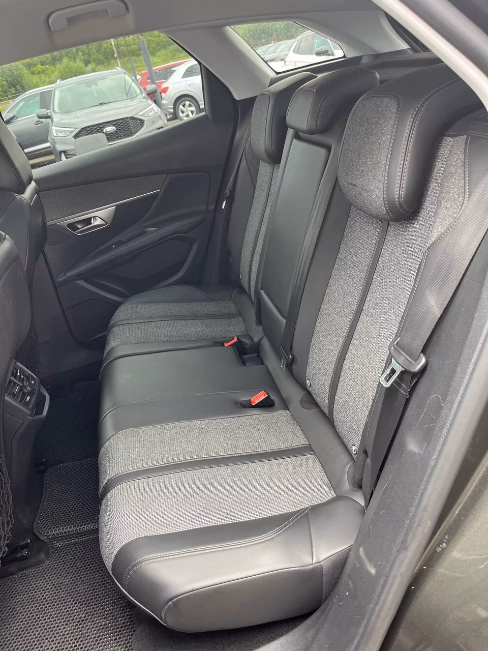 Peugeot 3008 фото 16