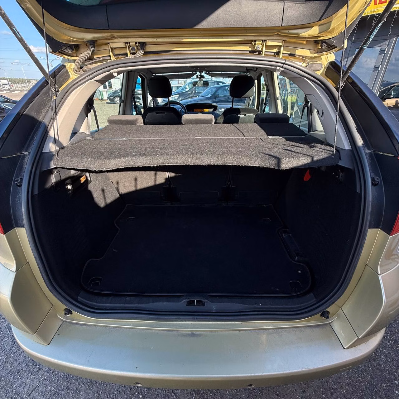Citroen C4 Picasso фото 18