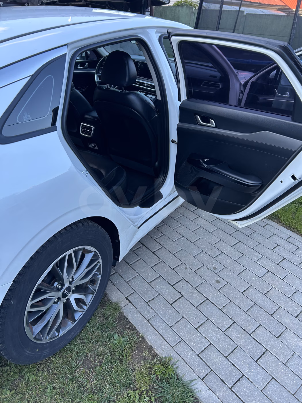 Kia K5 фото 8