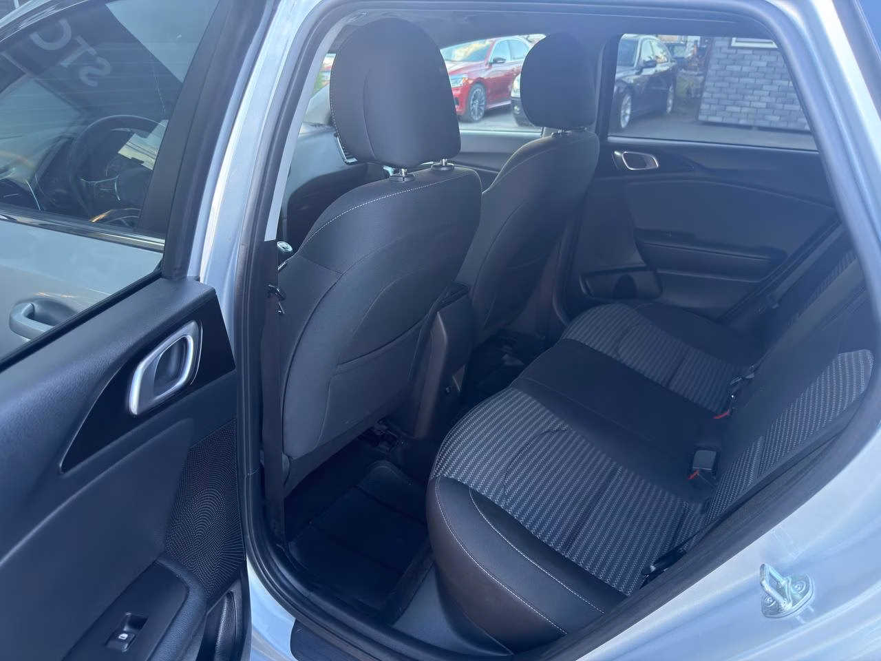 Kia Cee'd фото 16