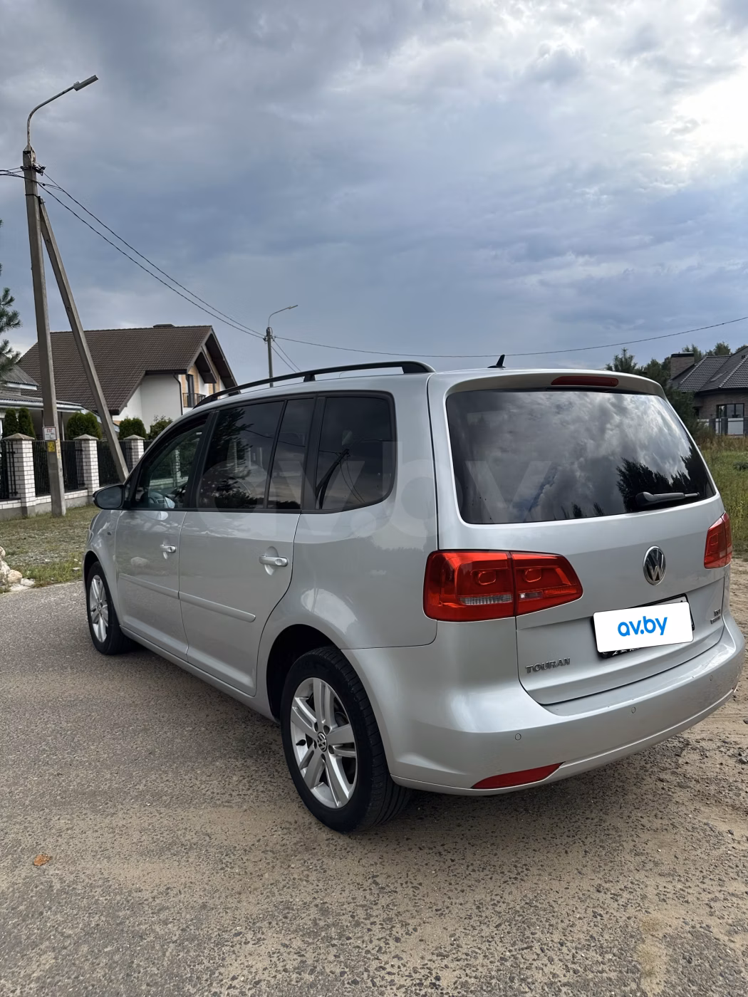Volkswagen Touran фото 7