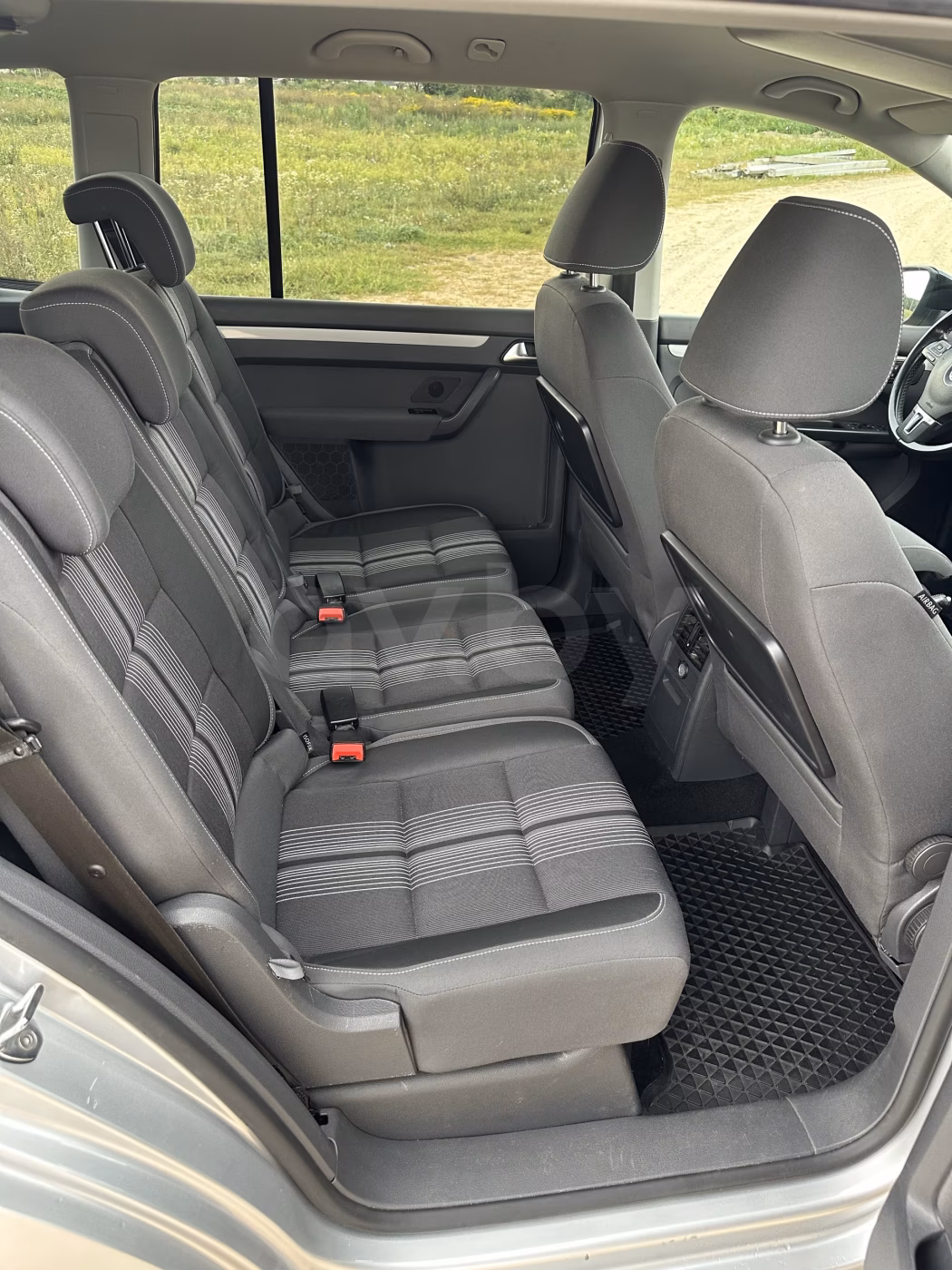Volkswagen Touran фото 10