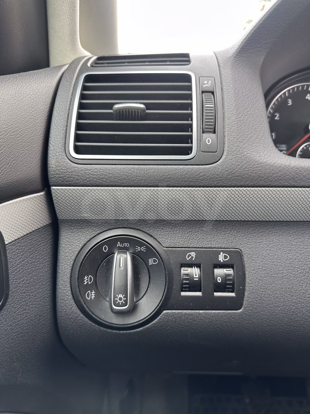 Volkswagen Touran фото 11