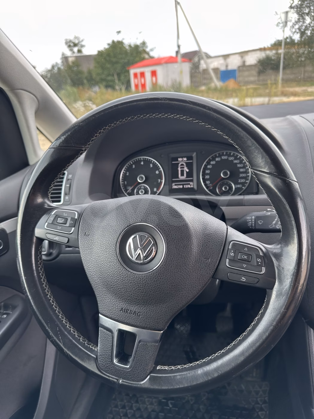 Volkswagen Touran фото 15