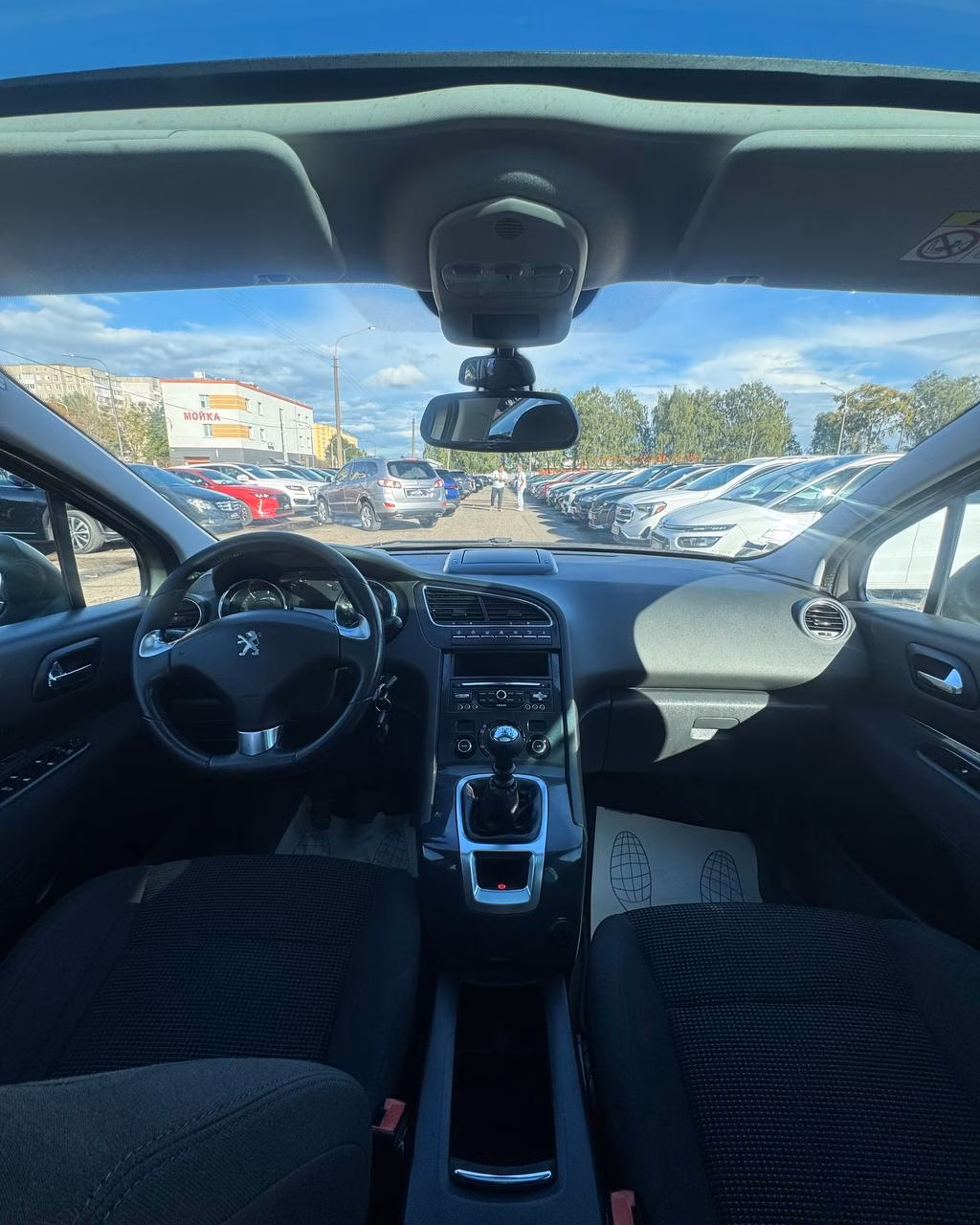 Peugeot 5008 фото 9