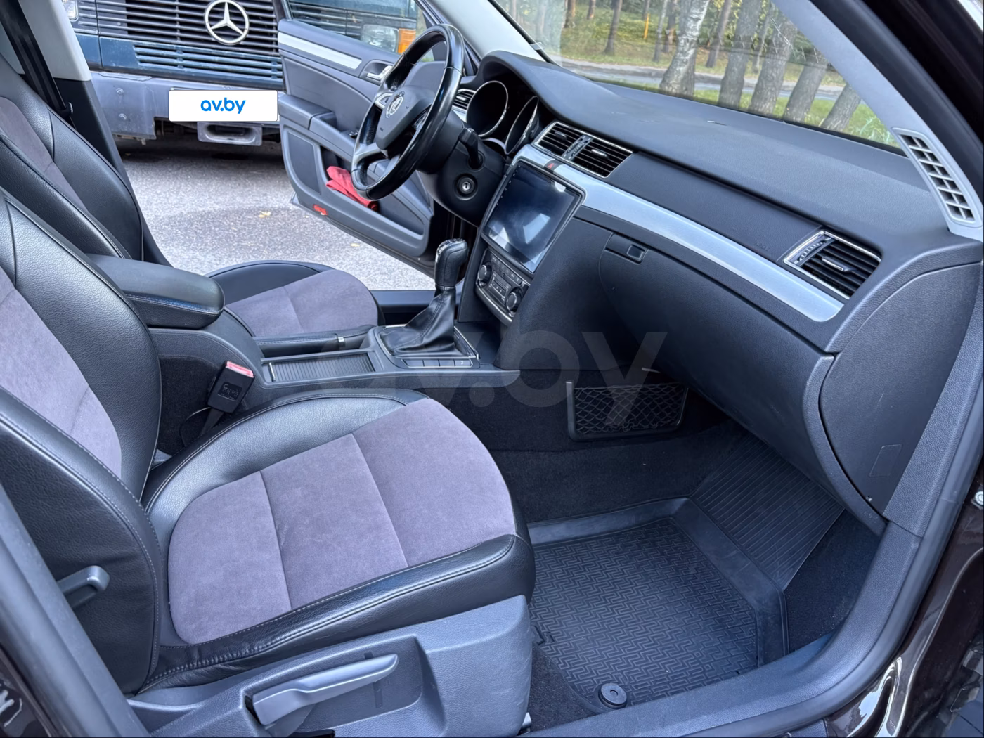 Skoda Superb фото 12
