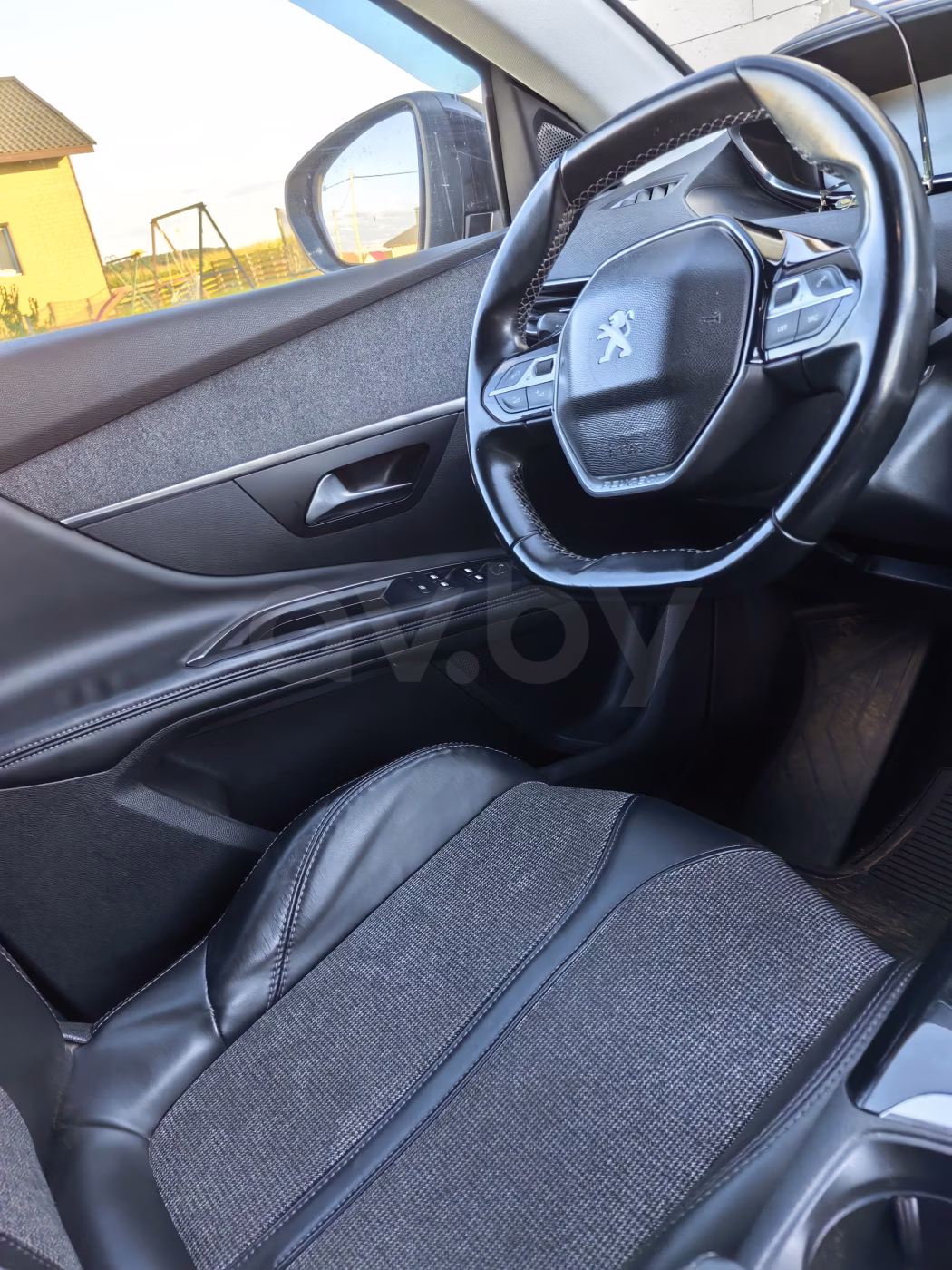 Peugeot 5008 фото 6
