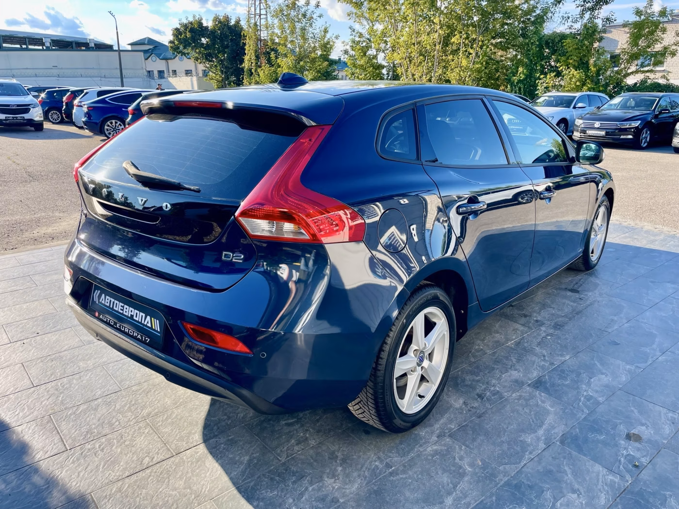 Volvo V40 фото 7