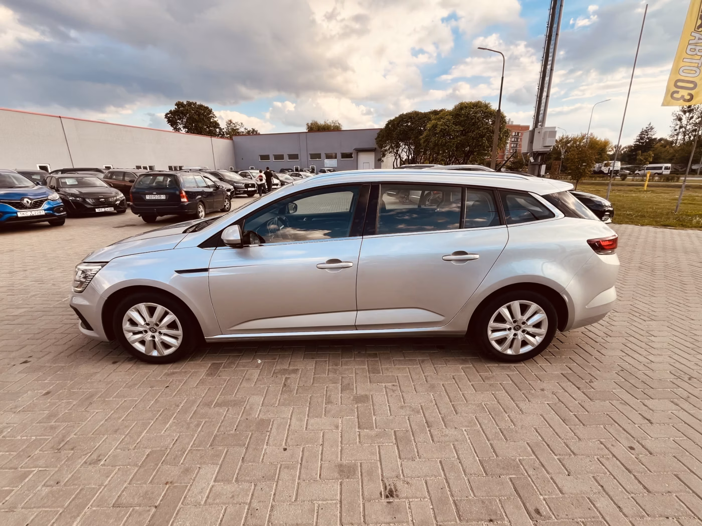 Renault Megane фото 11
