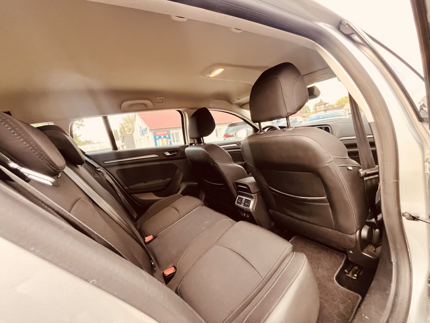 Renault Megane фото 12