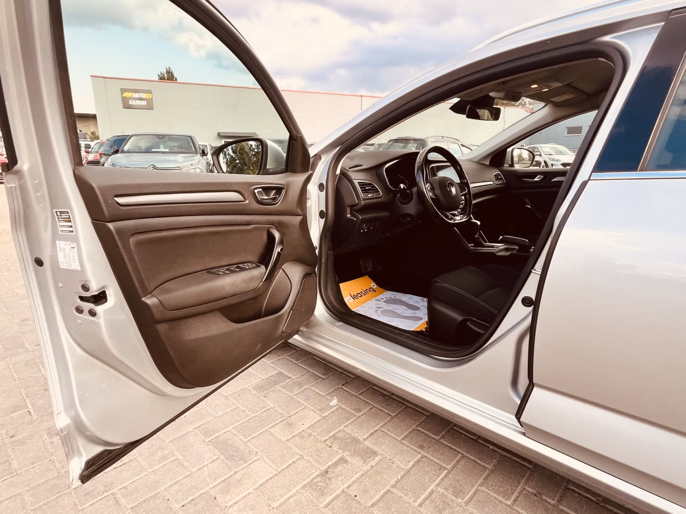 Renault Megane фото 15