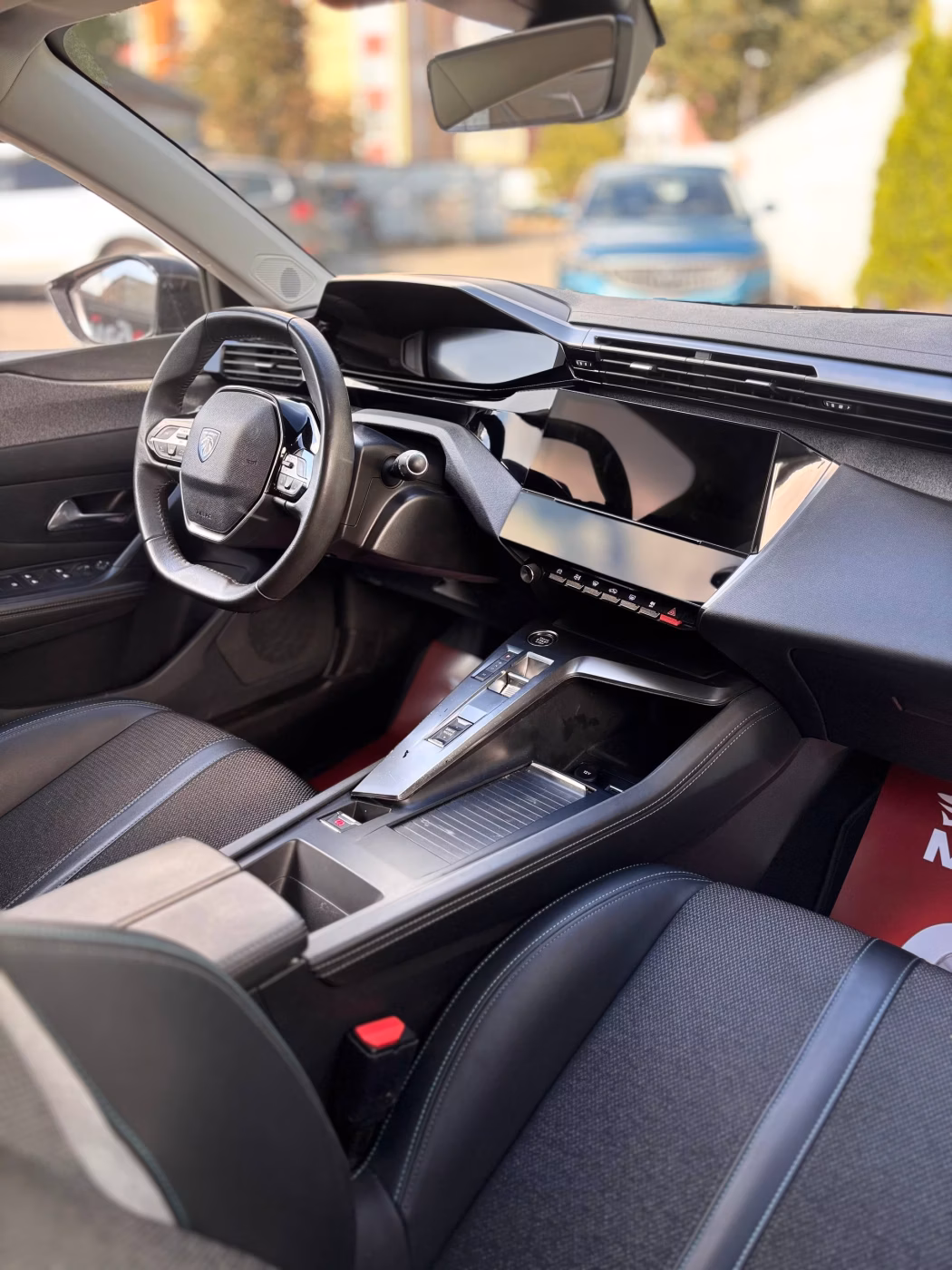 Peugeot 308 фото 12