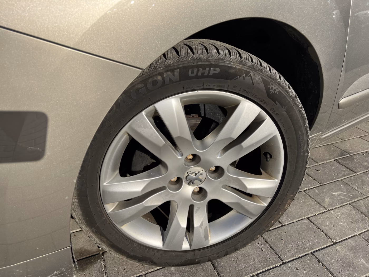 Peugeot 5008 фото 13