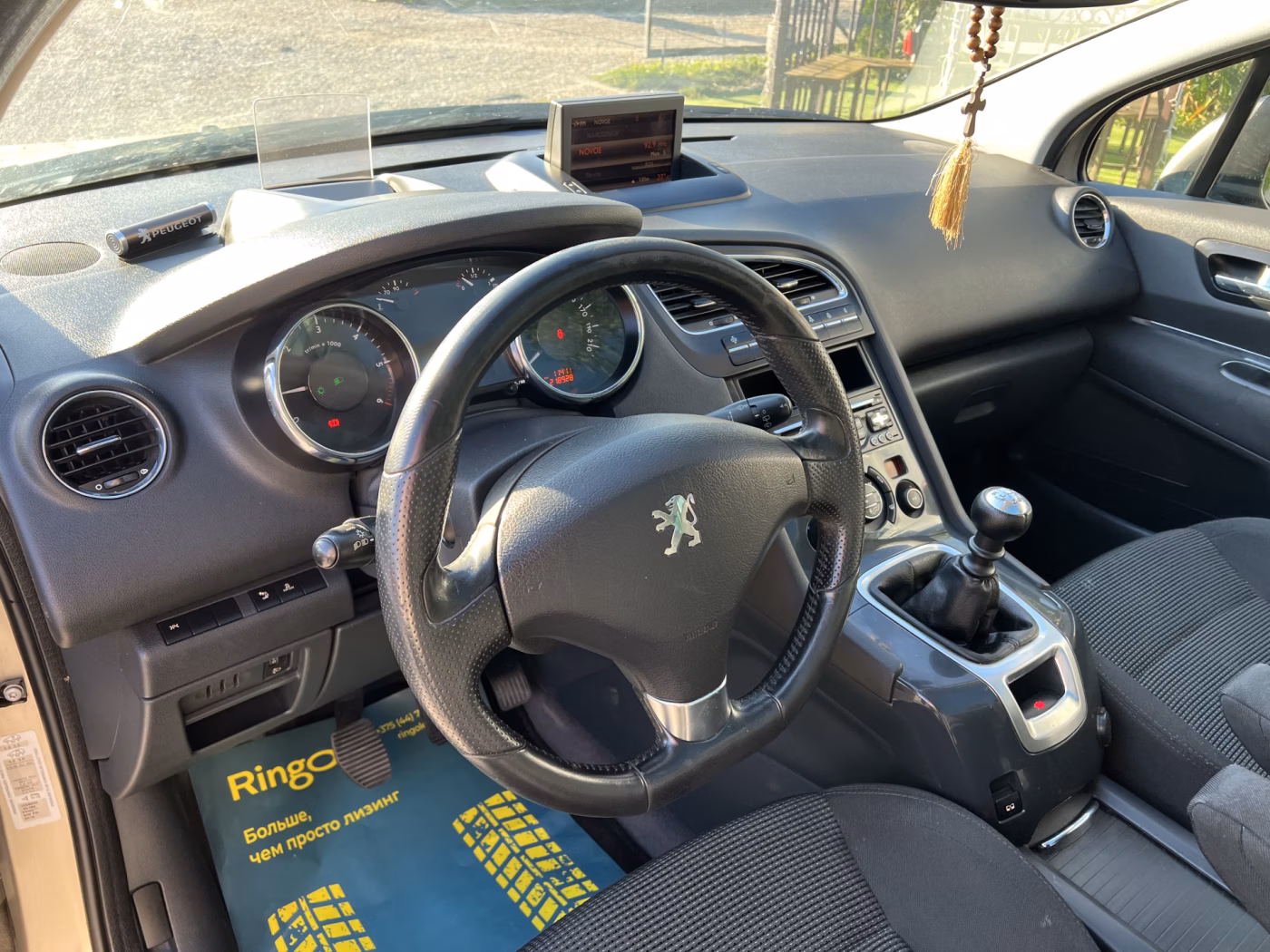 Peugeot 5008 фото 17