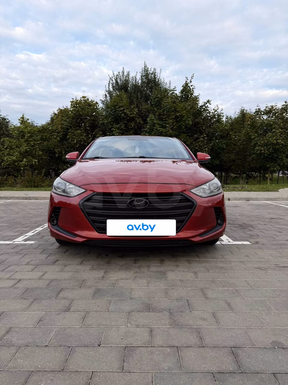 Hyundai Elantra фото 2