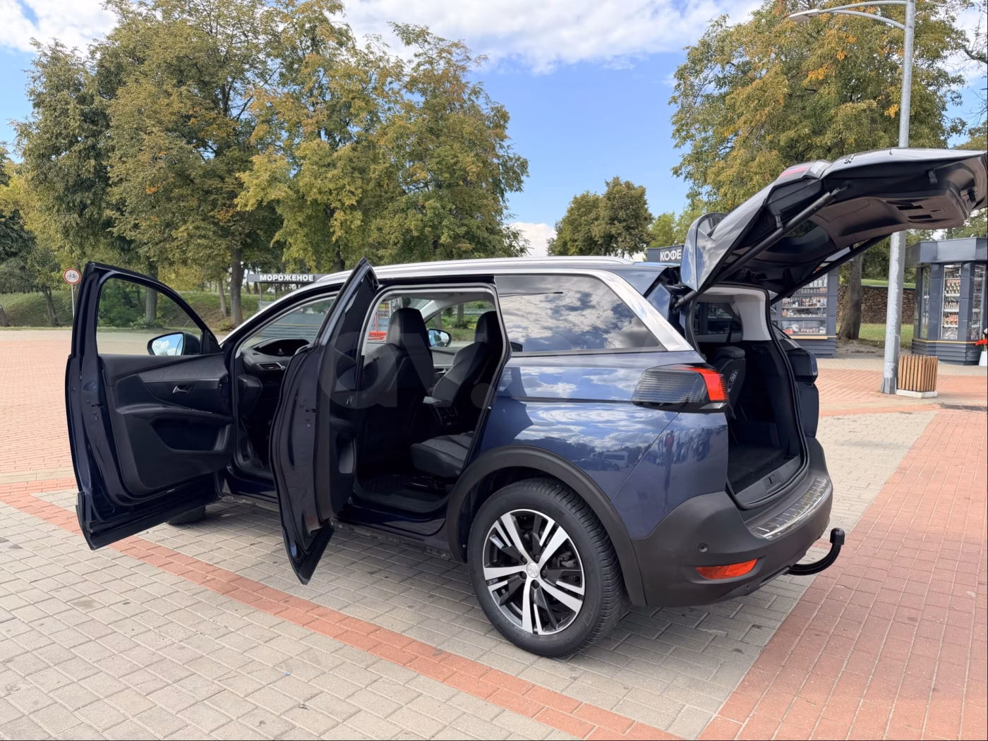 Peugeot 5008 фото 10