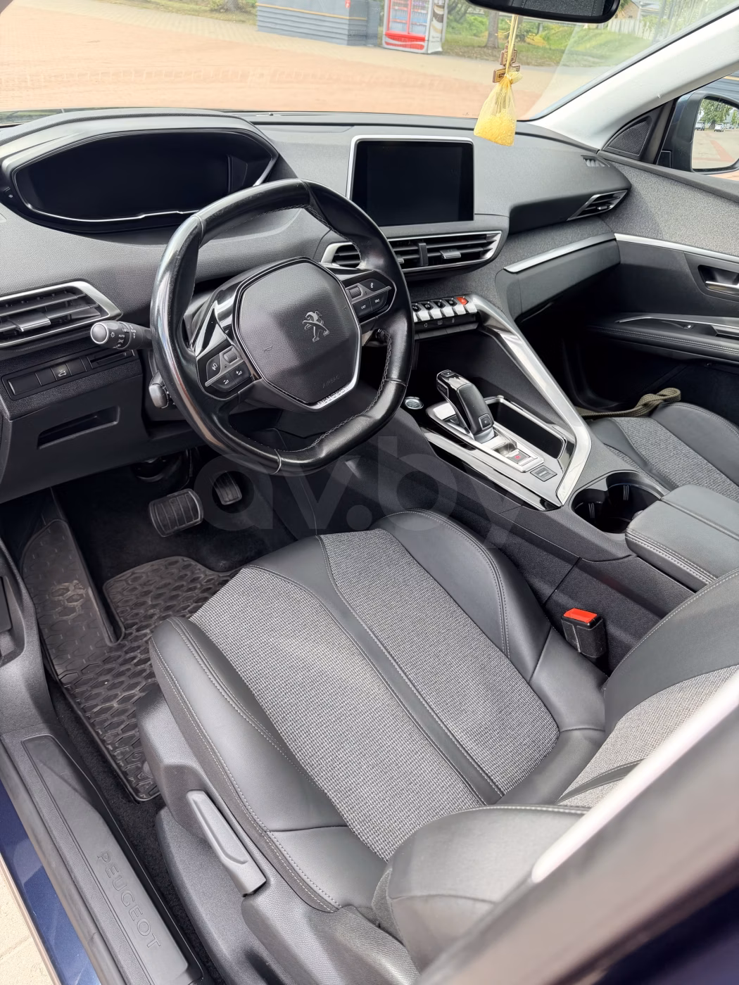 Peugeot 5008 фото 12