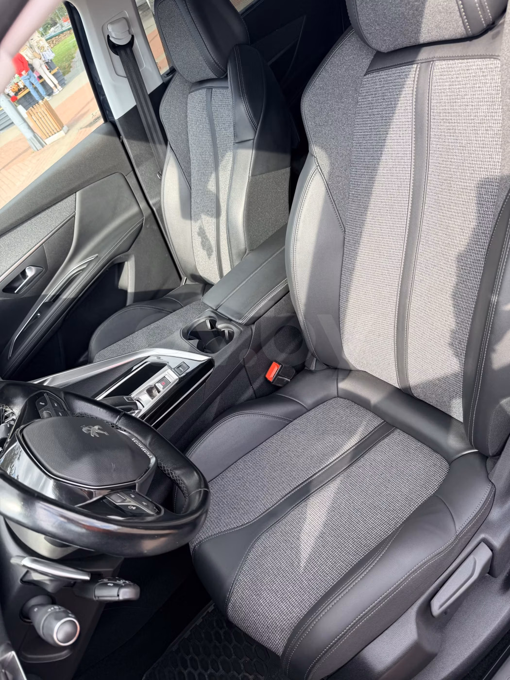 Peugeot 5008 фото 14