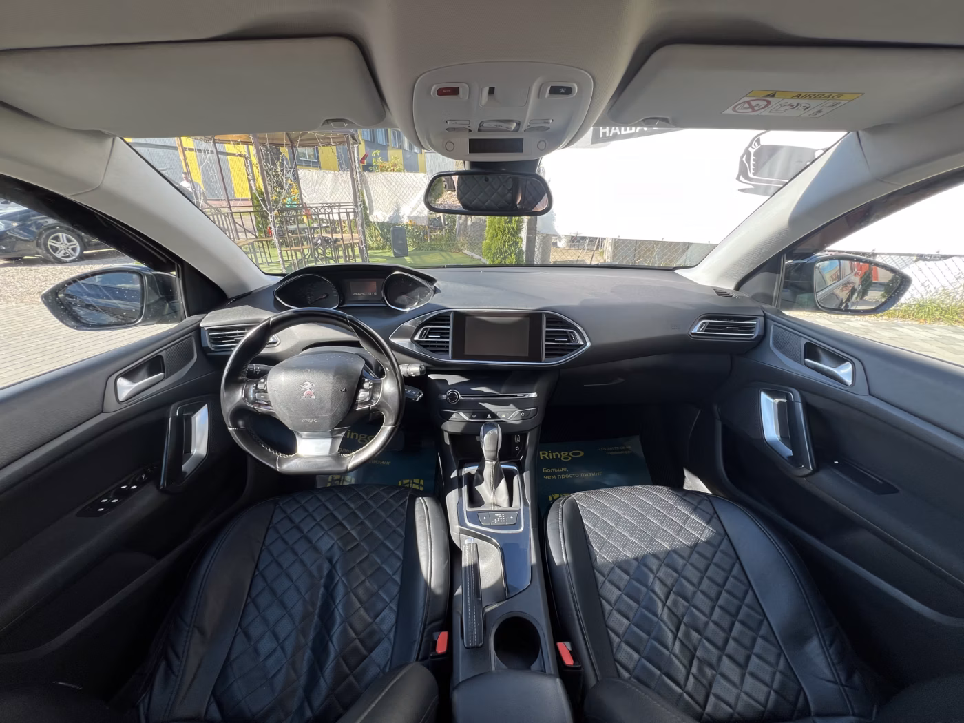 Peugeot 308 фото 15