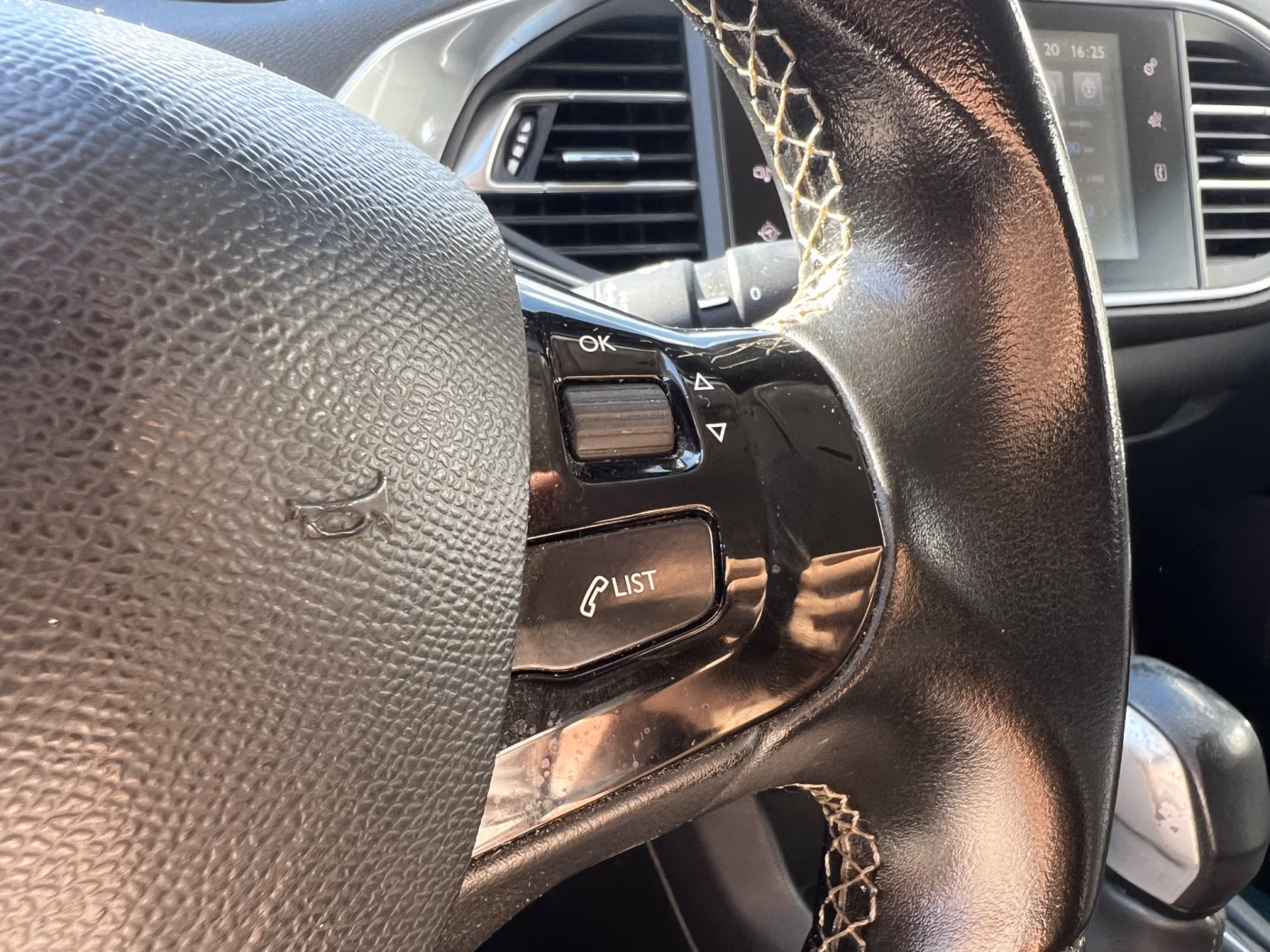 Peugeot 308 фото 26