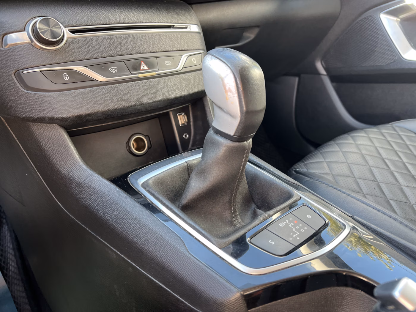 Peugeot 308 фото 22