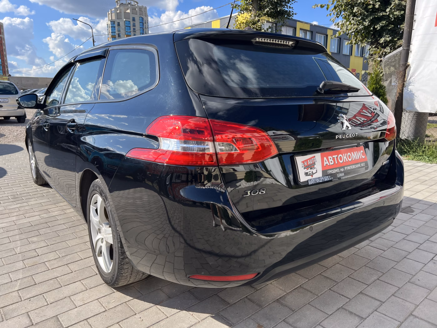 Peugeot 308 фото 3