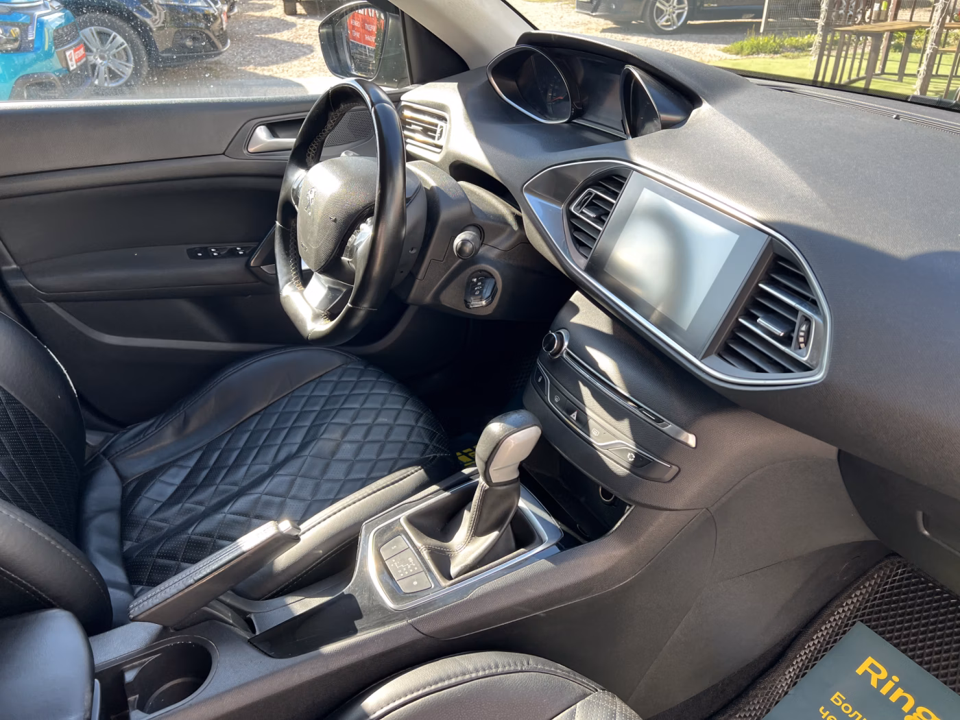 Peugeot 308 фото 27