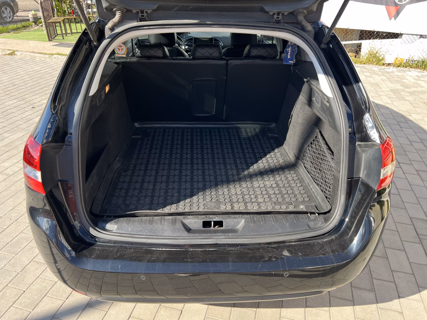 Peugeot 308 фото 12