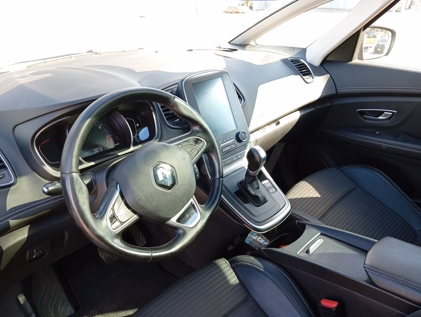 Renault Scenic фото 2