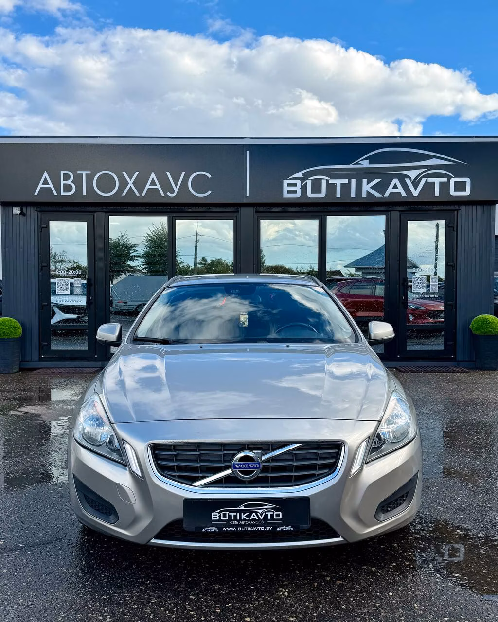 Volvo V60 фото 2