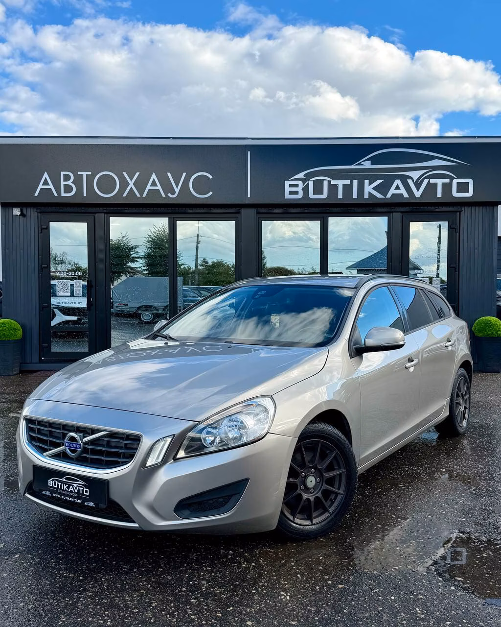 Volvo V60 фото 3