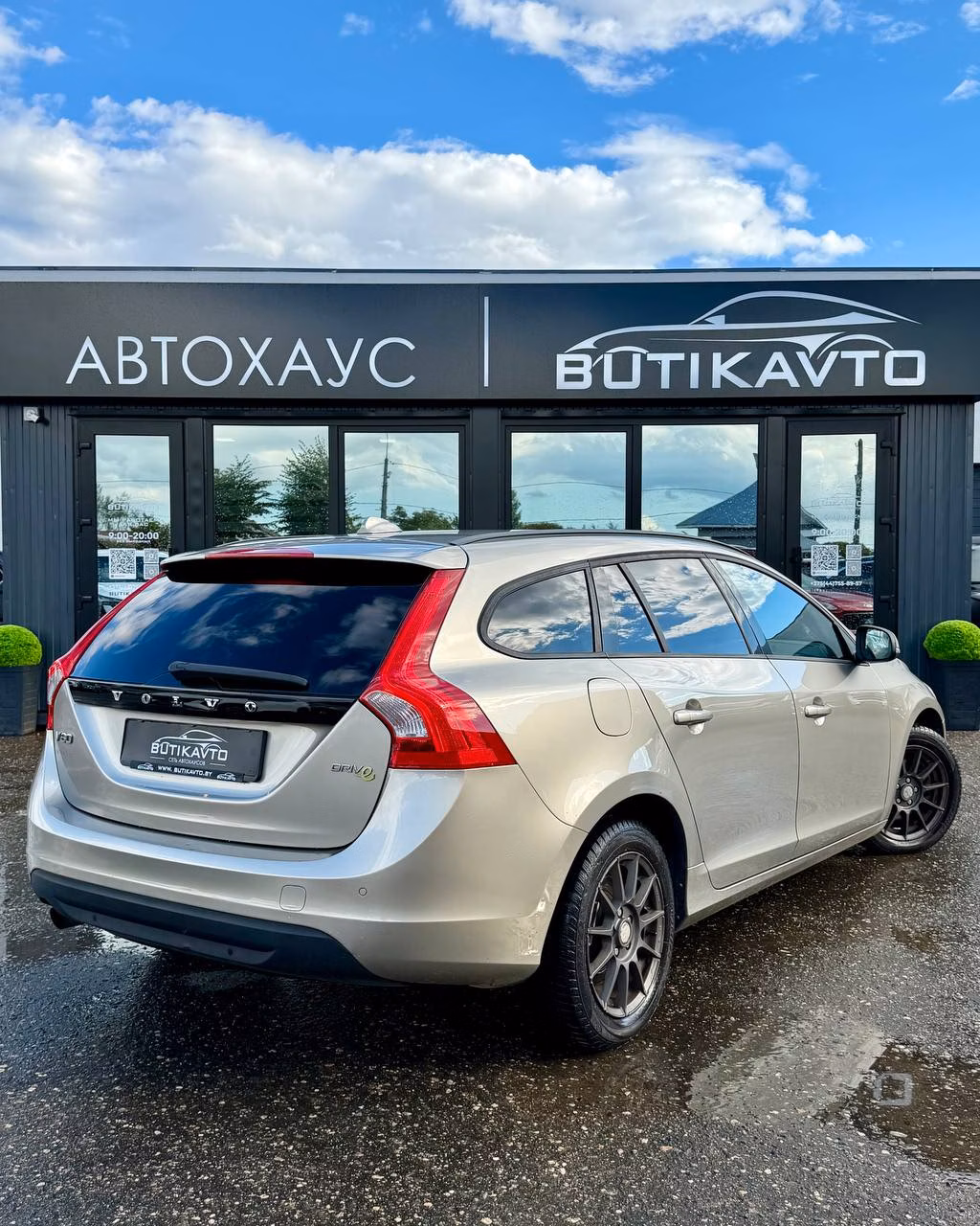 Volvo V60 фото 7