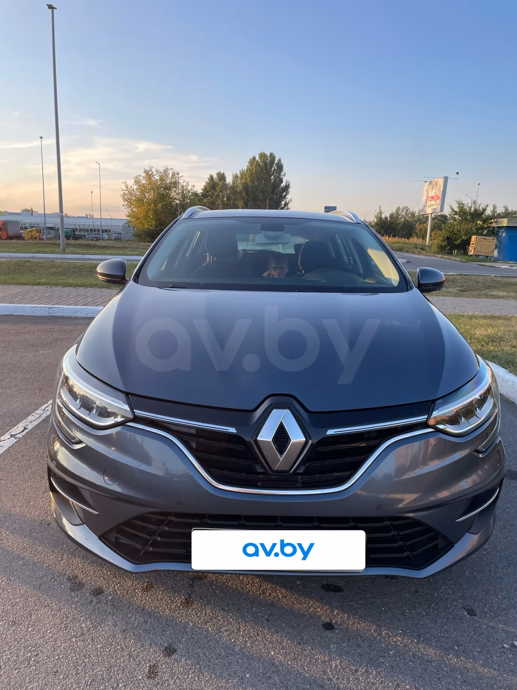 Renault Megane фото 2