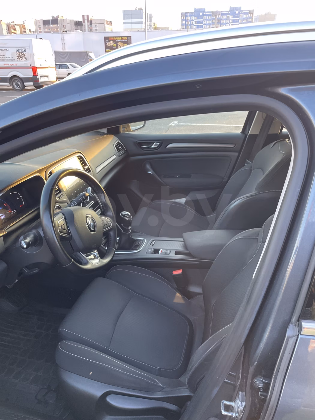 Renault Megane фото 5