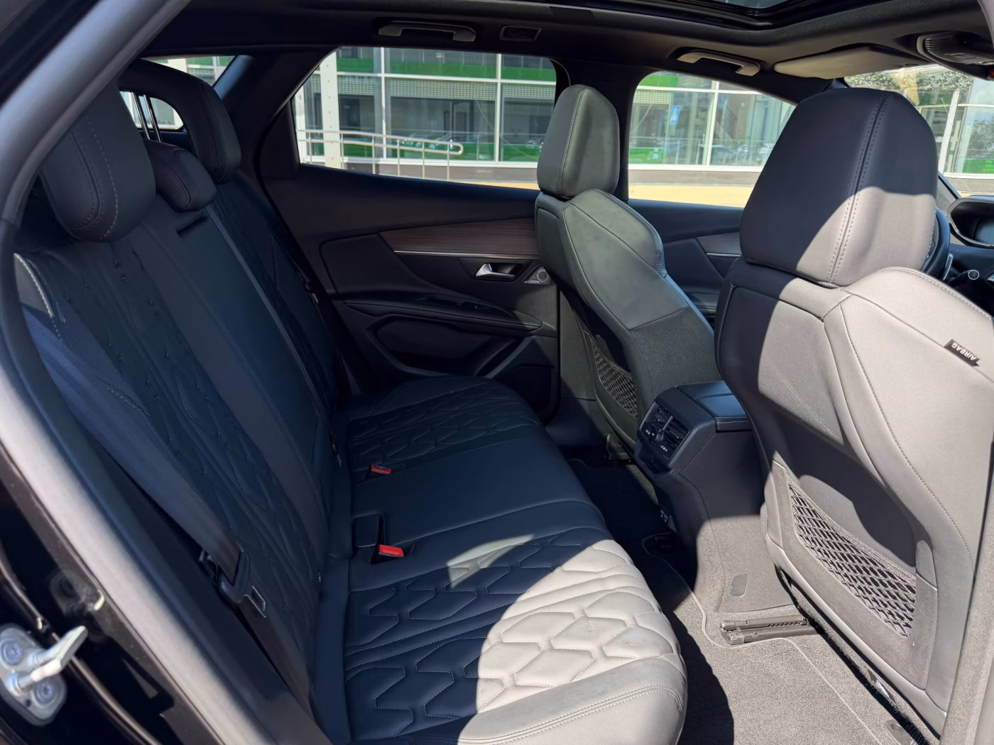 Peugeot 3008 фото 15
